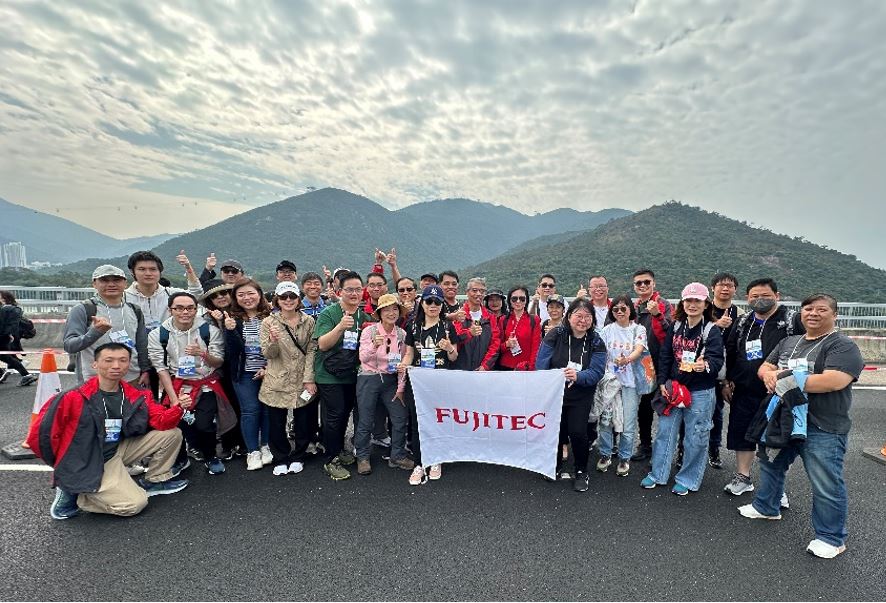Group photo with MD & Director and other FUJITEC participants